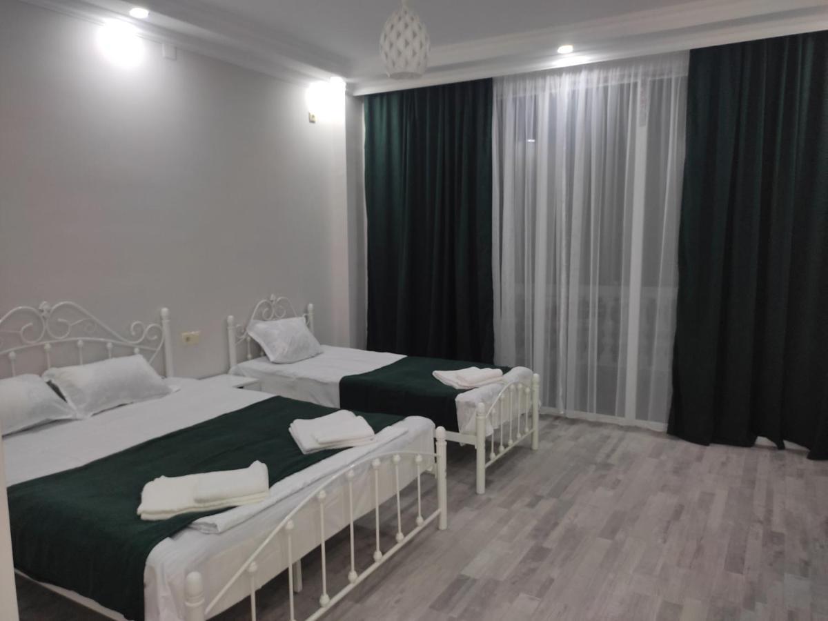 Geno Guest House Kvariati Exteriér fotografie