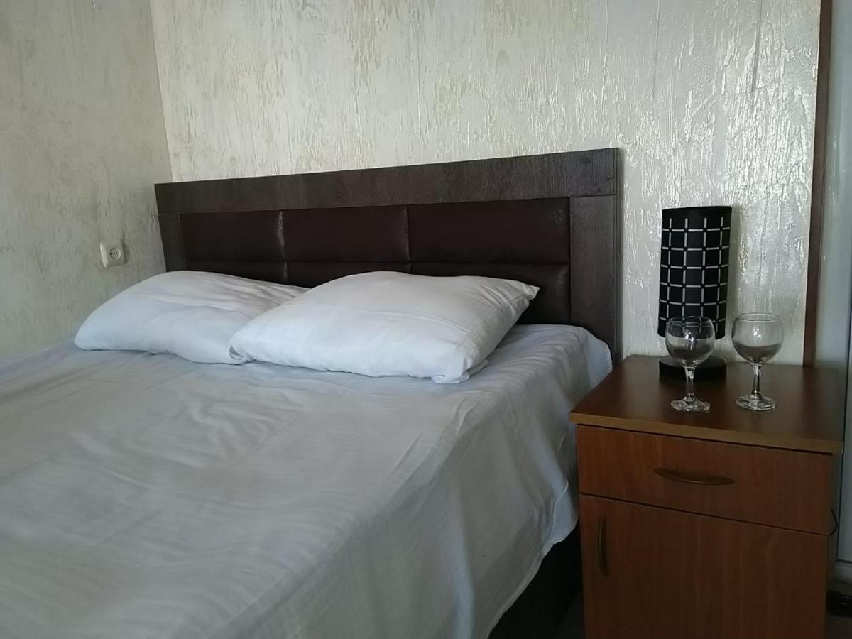 Geno Guest House Kvariati Exteriér fotografie